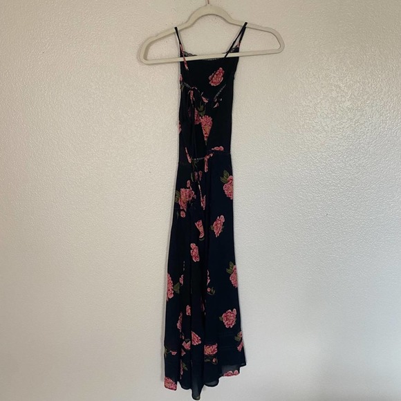 Reformation - Picture 6 of 11